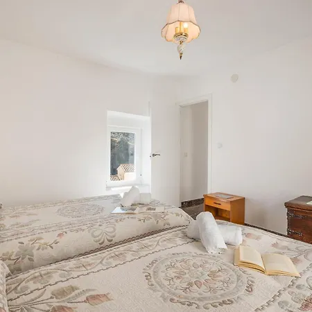 Casa Del Cura بيت للعطل